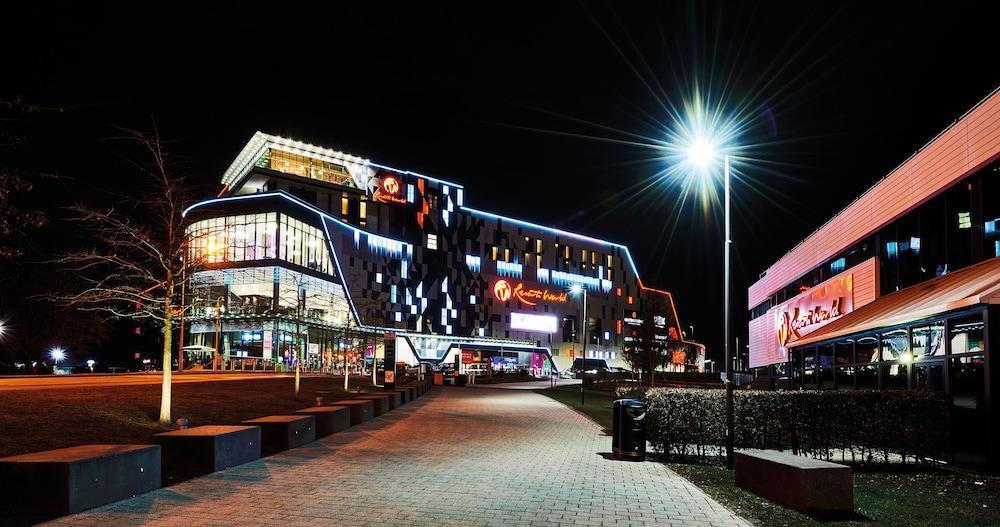 Hotel Genting & At World Birmingham